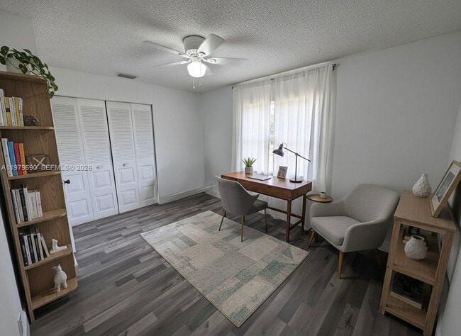 Building Photo - 6875 SW 148th Ct