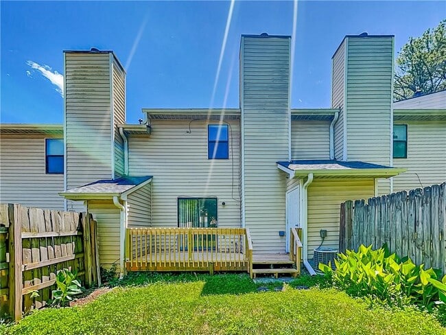 Building Photo - 1033 Dassow Ct