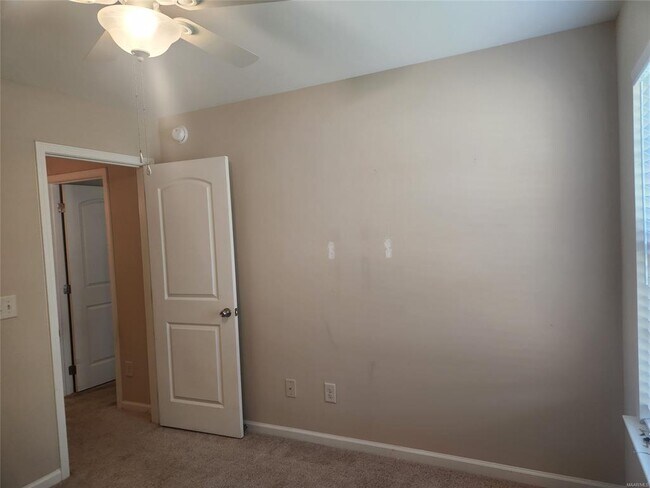 Building Photo - 573 Old Mill Way