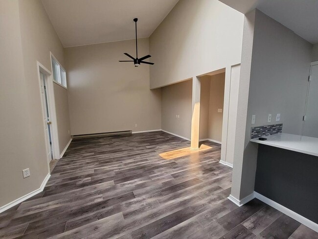 Building Photo - 205 S Taft Hill Rd