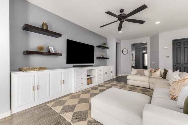 Building Photo - 26814 N 100th Ln