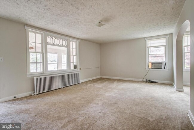 Building Photo - 6120 41st Ave