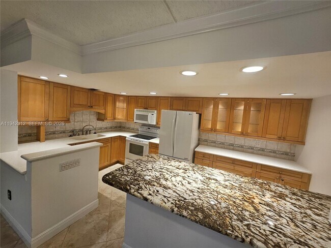 Building Photo - 1101 River Reach Dr