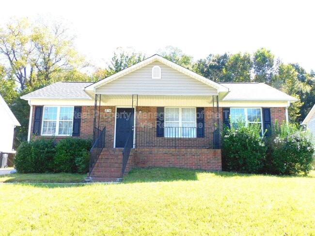Primary Photo - 814 Carrieland Dr