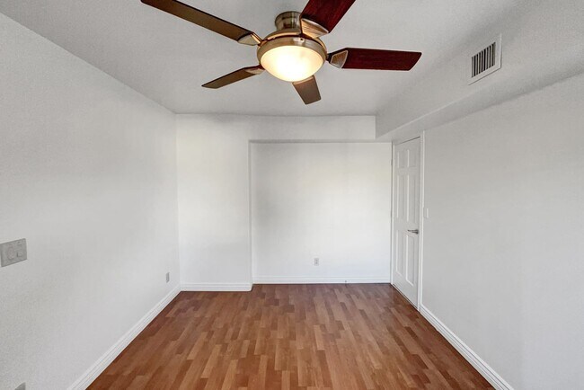 Building Photo - 6301 E Sweetwater Ave