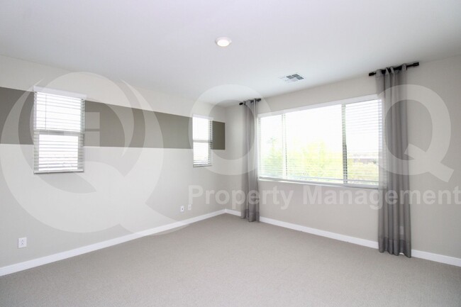 Building Photo - 4119 N 93rd Ln