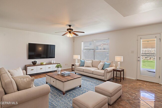 Building Photo - 1497 Dunlin Pl