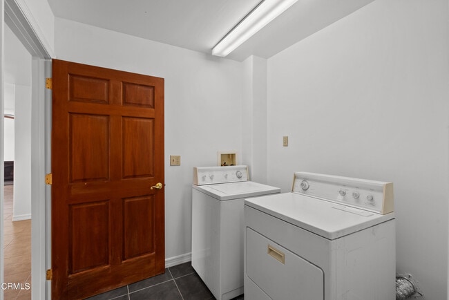 Building Photo - 11555 Burns Way