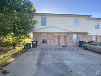 Building Photo - Sherwood 2 Bedroom Townhouse