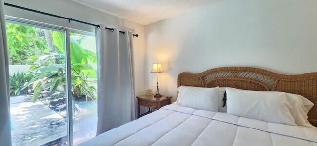 Building Photo - 2284 Las Casitas Dr