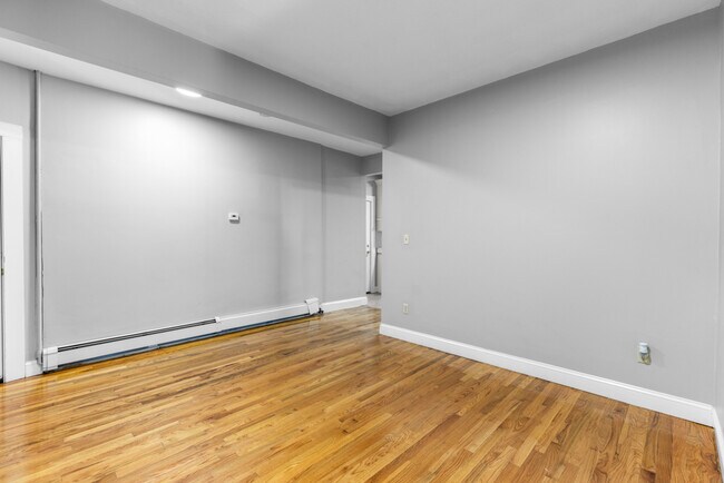 Building Photo - 40 Harding Rd