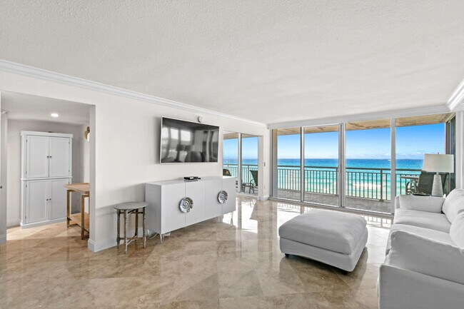 Building Photo - 3546 S Ocean Blvd