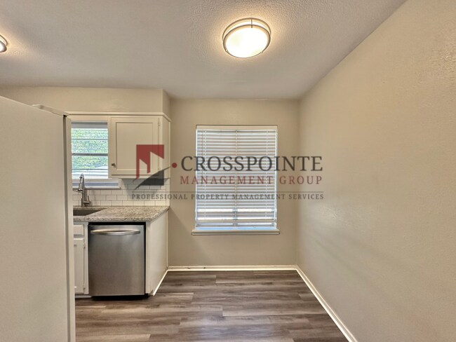 Building Photo - Edinburgh 4510/4512