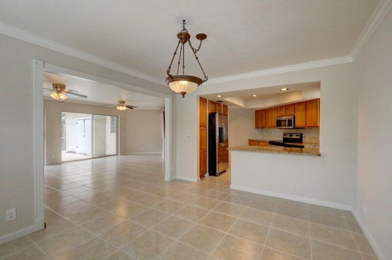 Building Photo - 4356 Hazel Ave