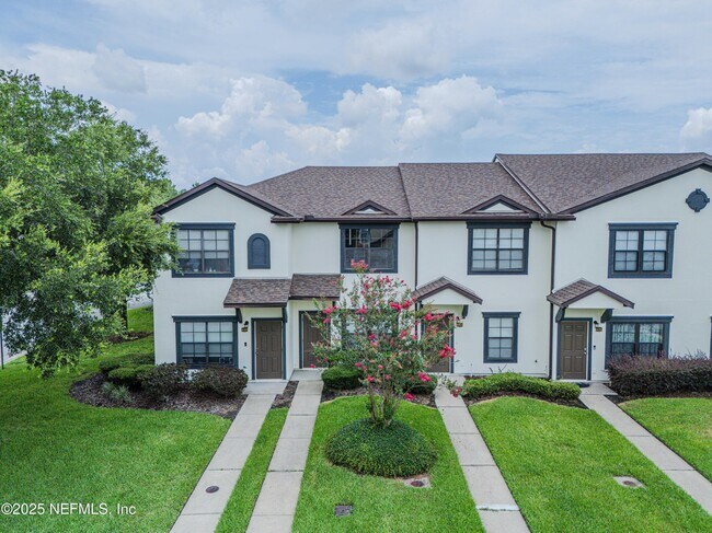 Building Photo - 422 Cabernet Pl