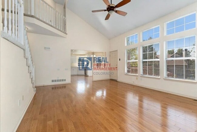 Building Photo - 10010 Irving St