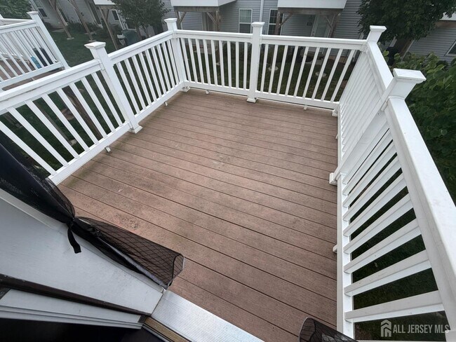Building Photo - 504 Keenland Ct