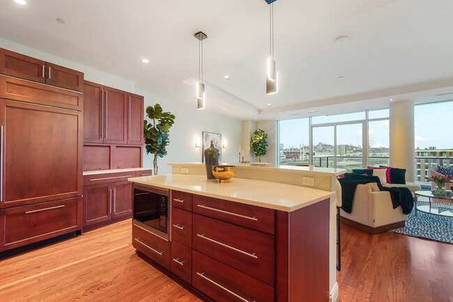 Building Photo - 1 Roebling Wy