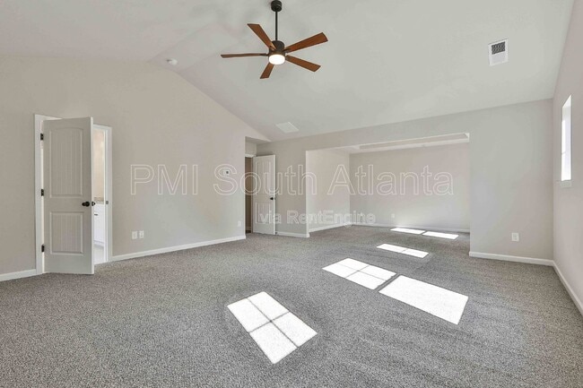 Building Photo - 10 Singletree