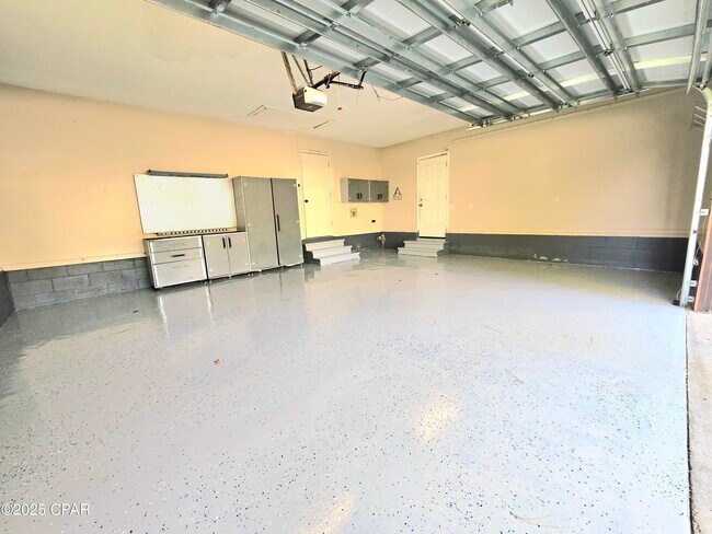 Building Photo - 7523 Chipewa St