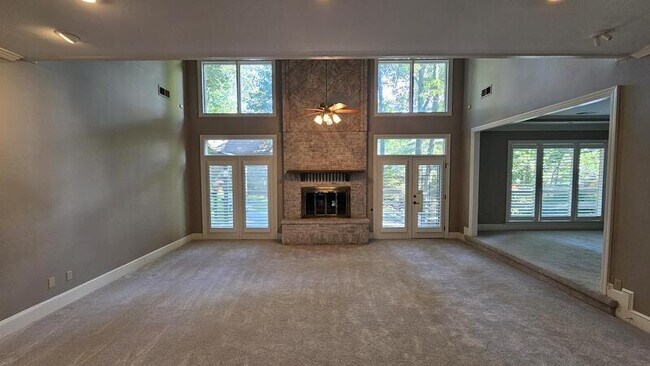 Building Photo - 8486 Hunters Forest Cove
