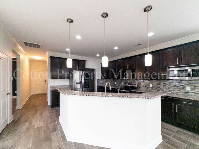 Building Photo - 7445 Darius Dr