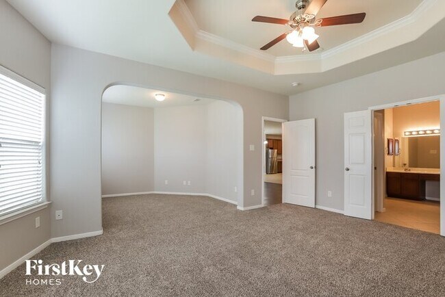 Building Photo - 24230 Courtland Oaks St