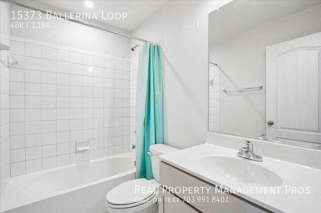 Building Photo - 15373 Ballerina Lp