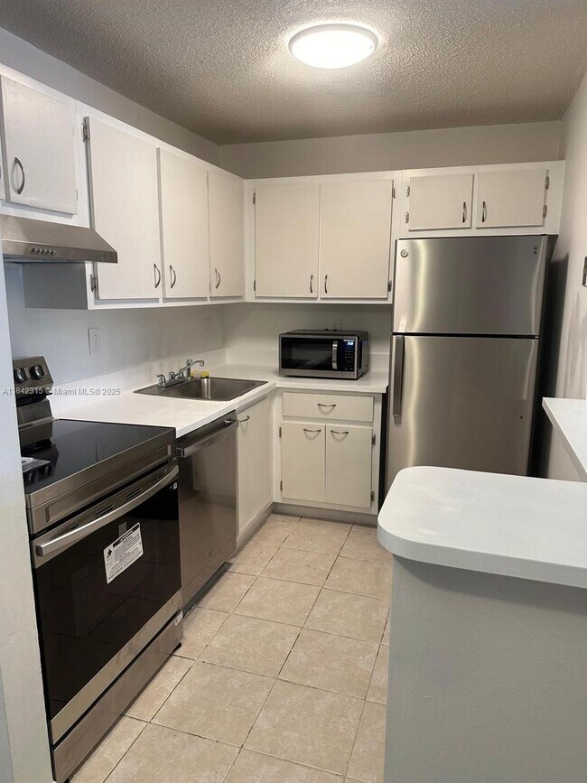 Building Photo - 15560 SW 80th St