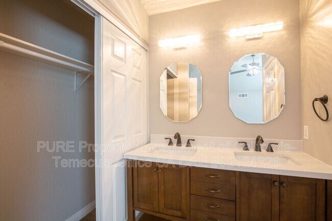 Building Photo - 30345 Pechanga Dr
