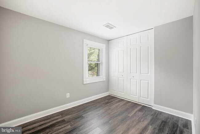 Building Photo - 1518 Gingerwood Ct