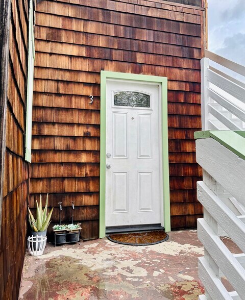 Building Photo - 1640 Lemoyne St