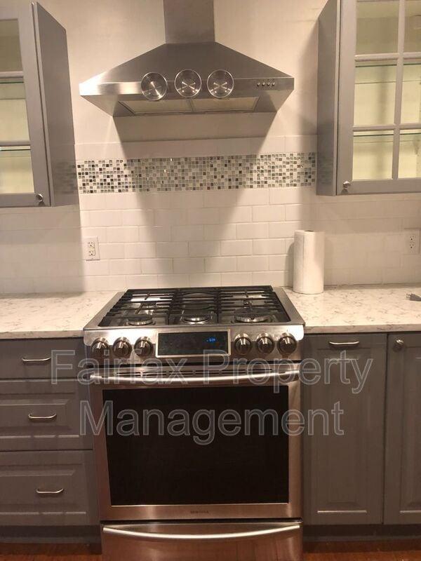 Building Photo - 1113 Marlborough Rd