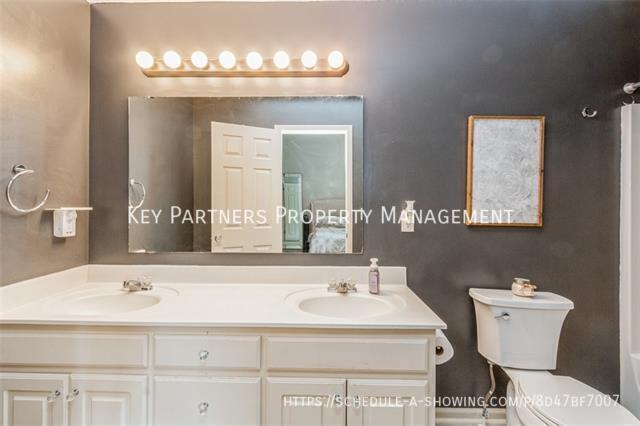 Building Photo - 12551 S Belford St