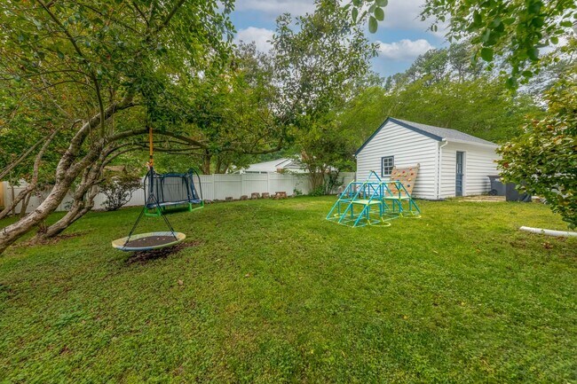 Building Photo - 134 Berkeley Ln