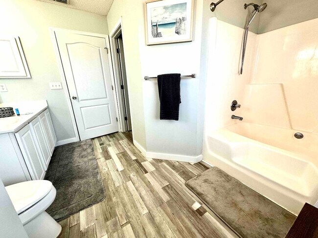 Building Photo - 75 Secret Harbor Dr