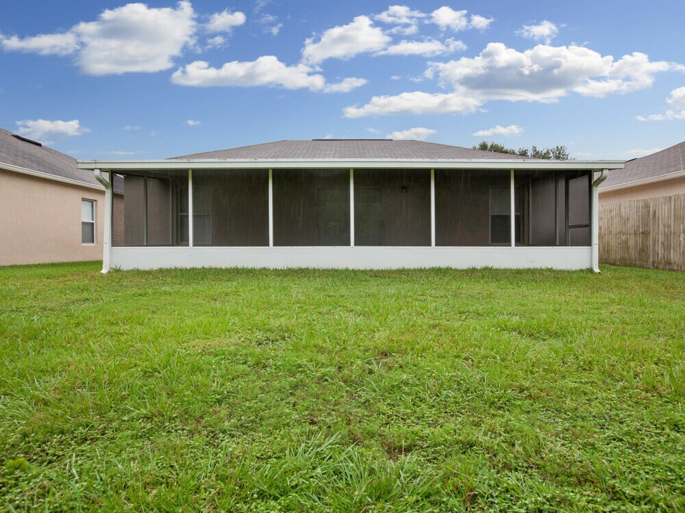 Building Photo - 1967 Corner School Dr