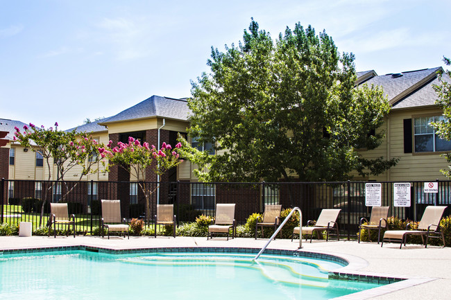 Building Photo - McKinney Park Apartments