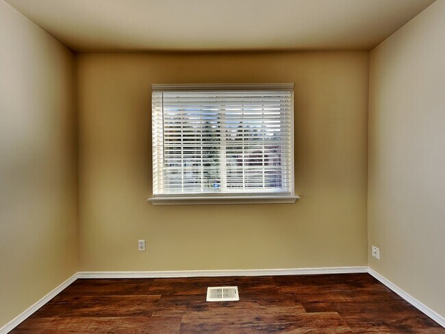 Building Photo - 5725 209th St E