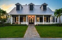 Building Photo - 1702 Clydesdale Ave