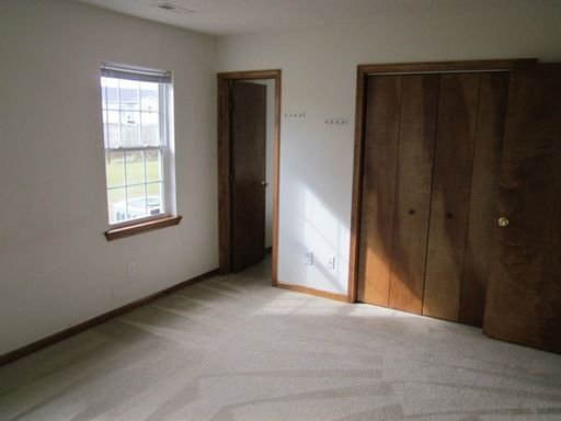 Building Photo - 303 Scranton Ct
