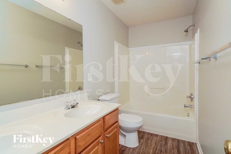 Building Photo - 694 Morgan Way