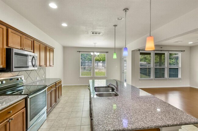 Building Photo - 16324 Copper Ellis Trace