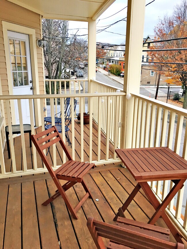 Building Photo - 248 Summer St