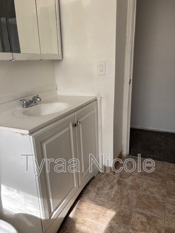 Building Photo - 11717 Outer Dr W