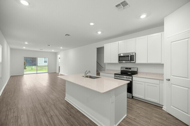 Building Photo - 4610 SW 89th Loop