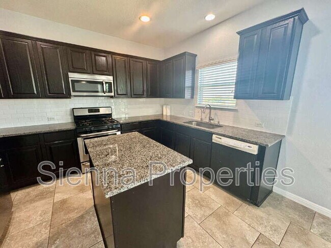 Building Photo - 372 Kingfisher Ln