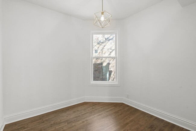 Building Photo - 3628 N Albany Ave