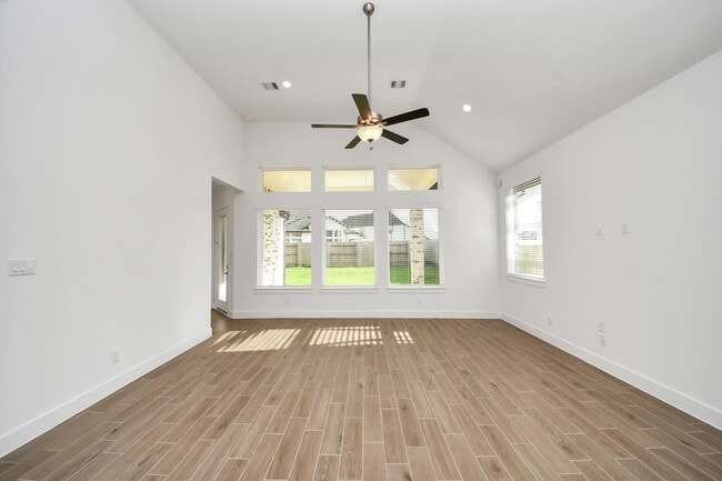 Building Photo - 25026 Midnight Willow Dr