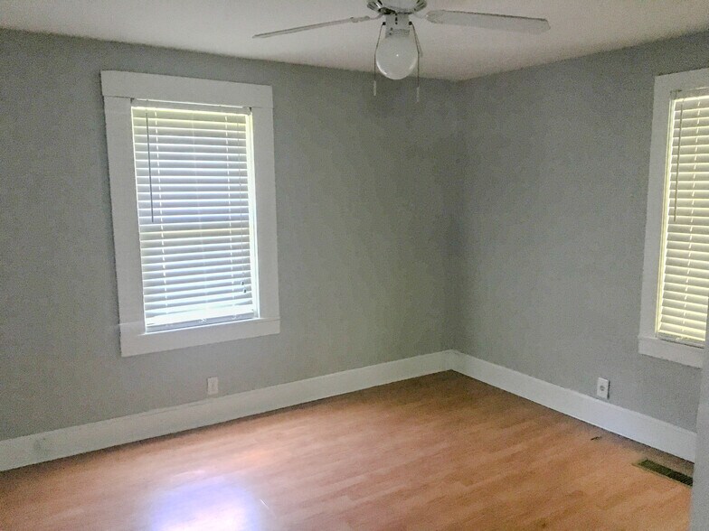 Building Photo - 108 Denson Ave NW